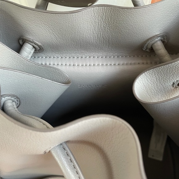 Zara Basic Grey Backpack - Picture 3 of 3